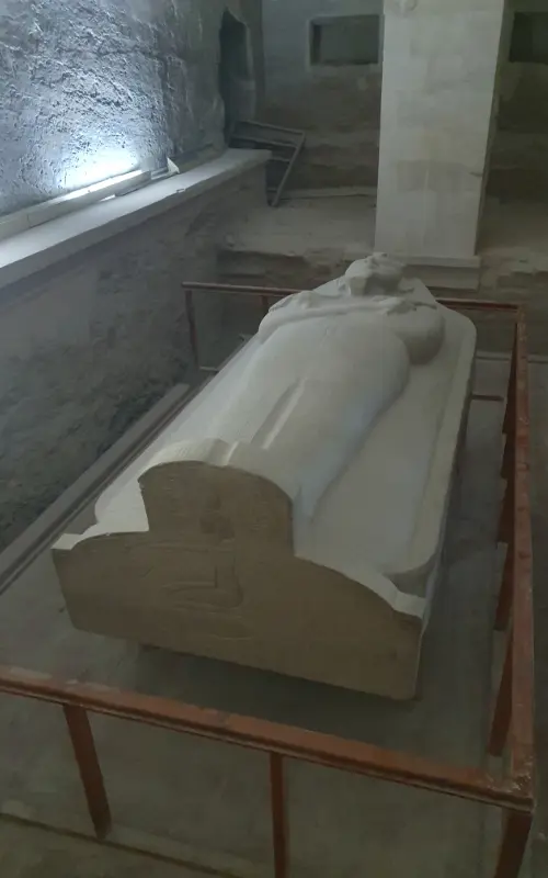 Valley of the Kings Tomb - CD.jpg