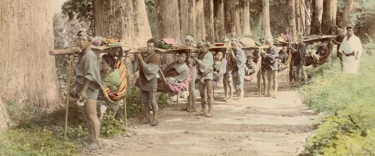 Japan-Carousel Container-02.jpg